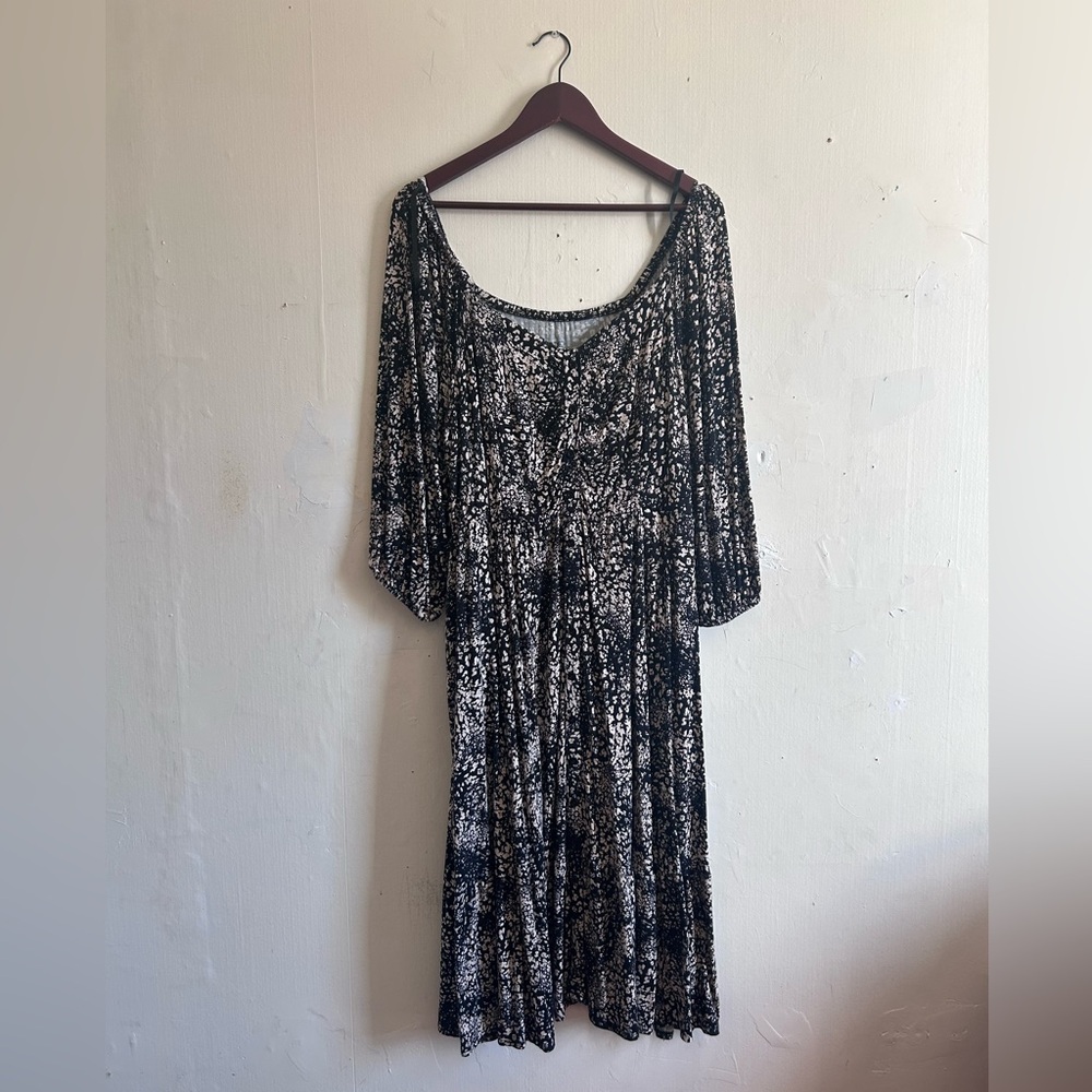 Torrid Black and White Long Sleeve Dress
